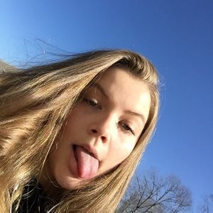 Meet your Posher, Lili